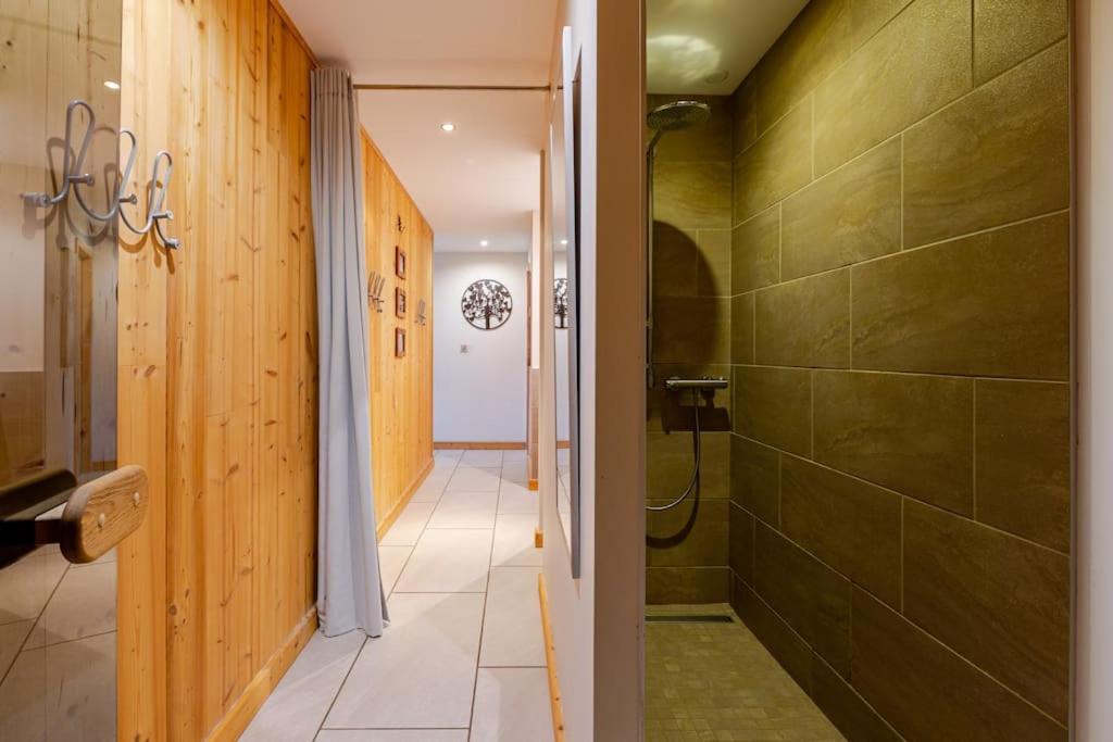 Appartement En Chalet Individuel Sauna Piscine Valmeinier Exterior photo